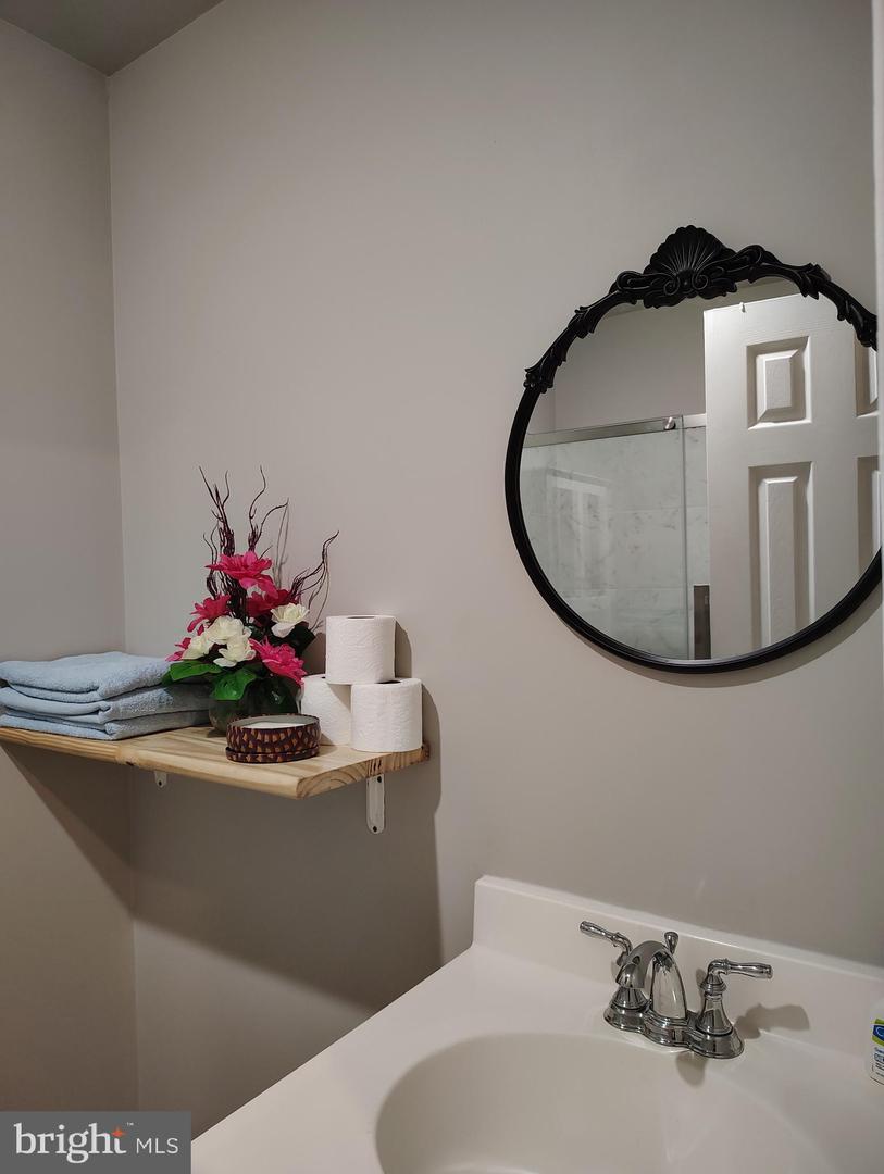 465 Baltimore Ave Property Photo 10