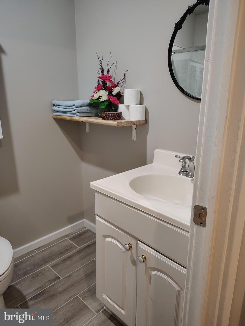 465 Baltimore Ave Property Photo 11