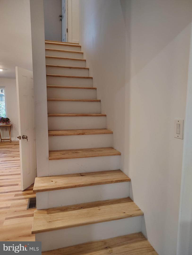 465 Baltimore Ave Property Photo 12