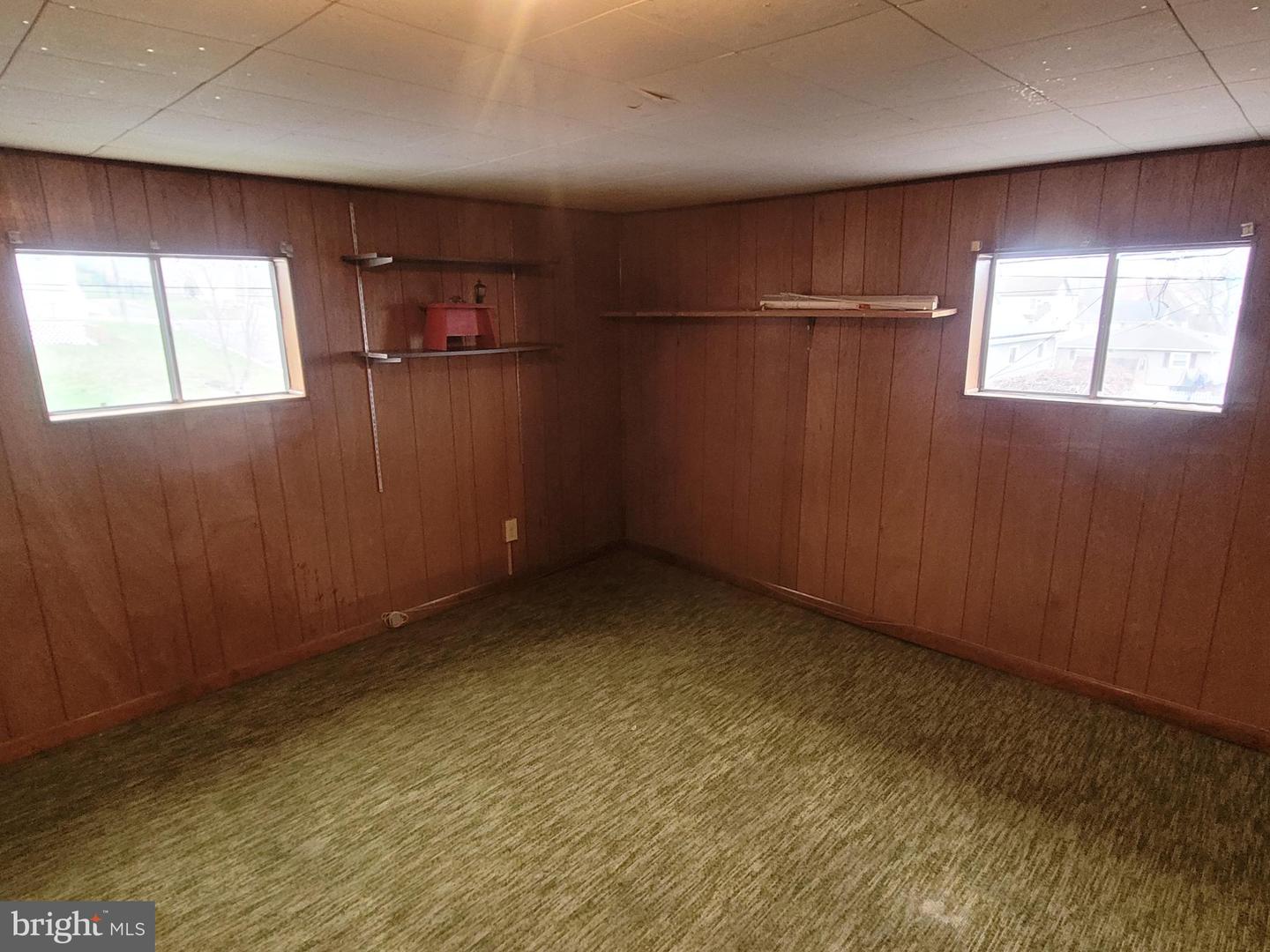 11 Green St Property Photo 19