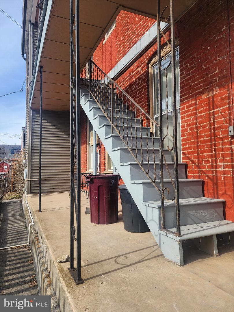 152 Bedford St Property Photo 10