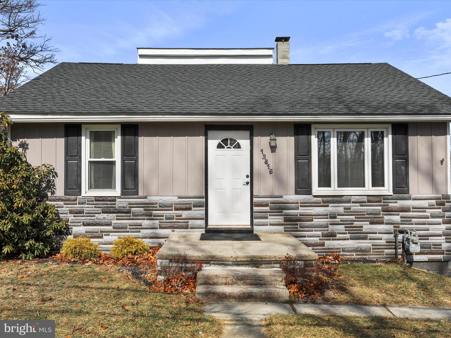 13815 Brant Property Photo 1