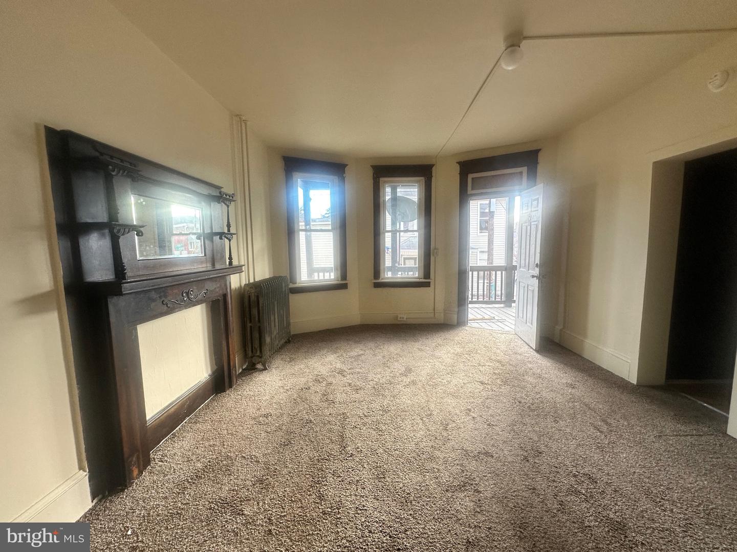 30 W First St W Property Photo 2