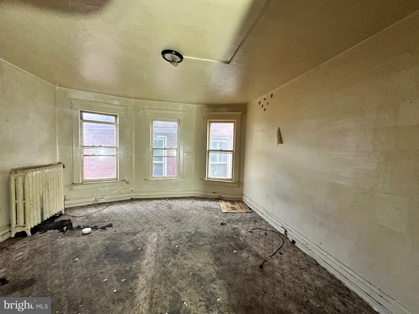 30 W First St W Property Photo 9