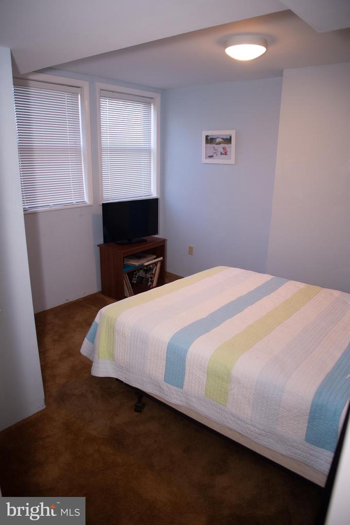 862 Camden Ave Property Photo 41