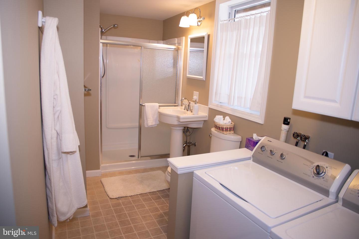 862 Camden Ave Property Photo 45