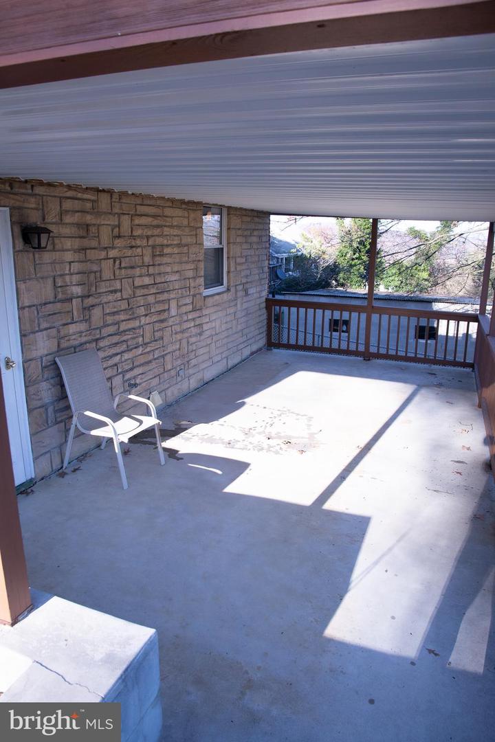 862 Camden Ave Property Photo 46