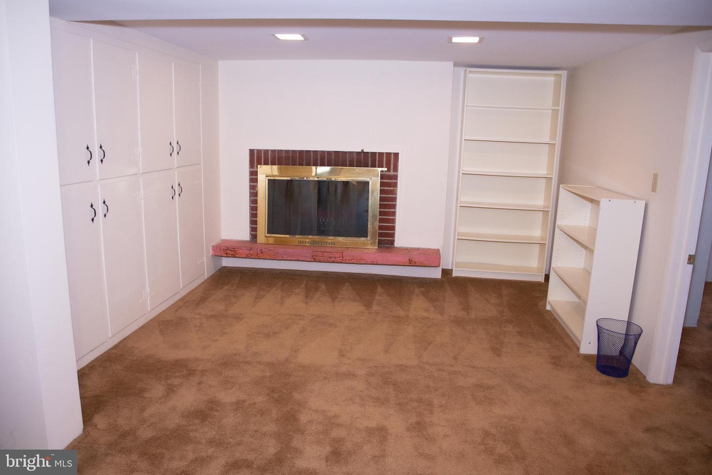 862 Camden Ave Property Photo 48