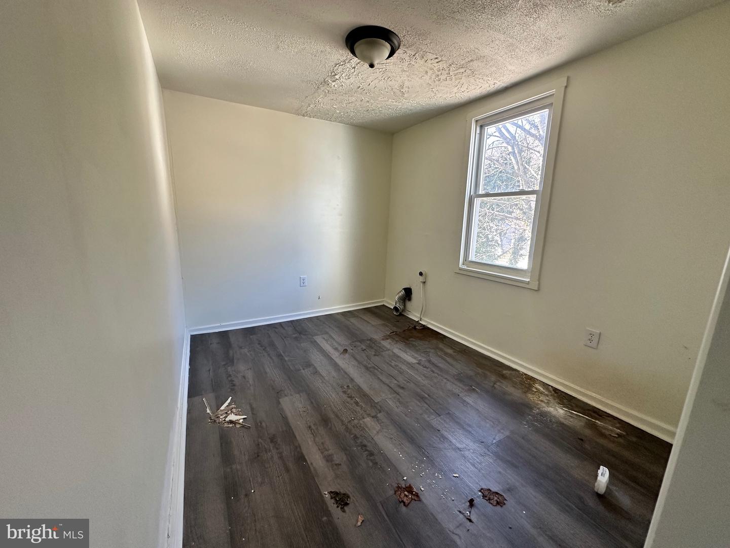 468 Baltimore Ave Property Photo 6