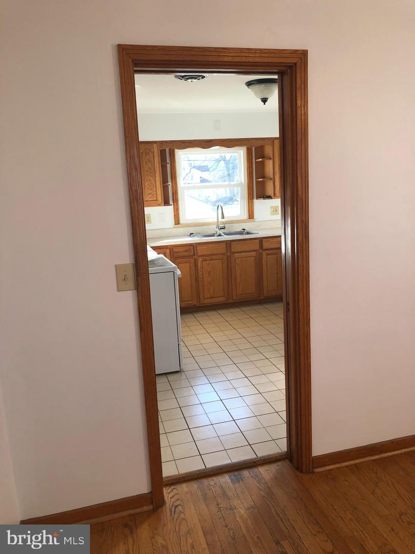 27 Humbird St Property Photo 13