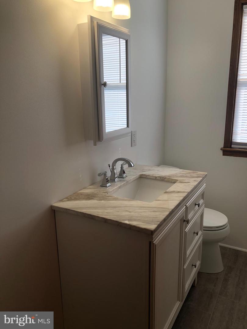27 Humbird St Property Photo 17