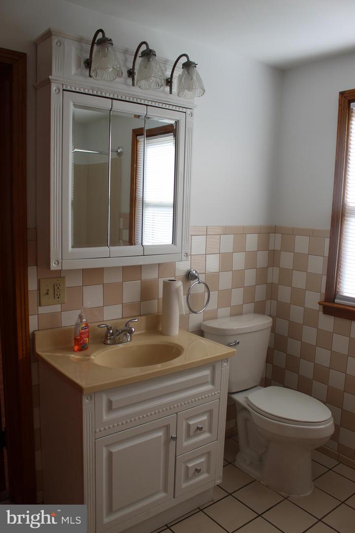27 Humbird St Property Photo 23