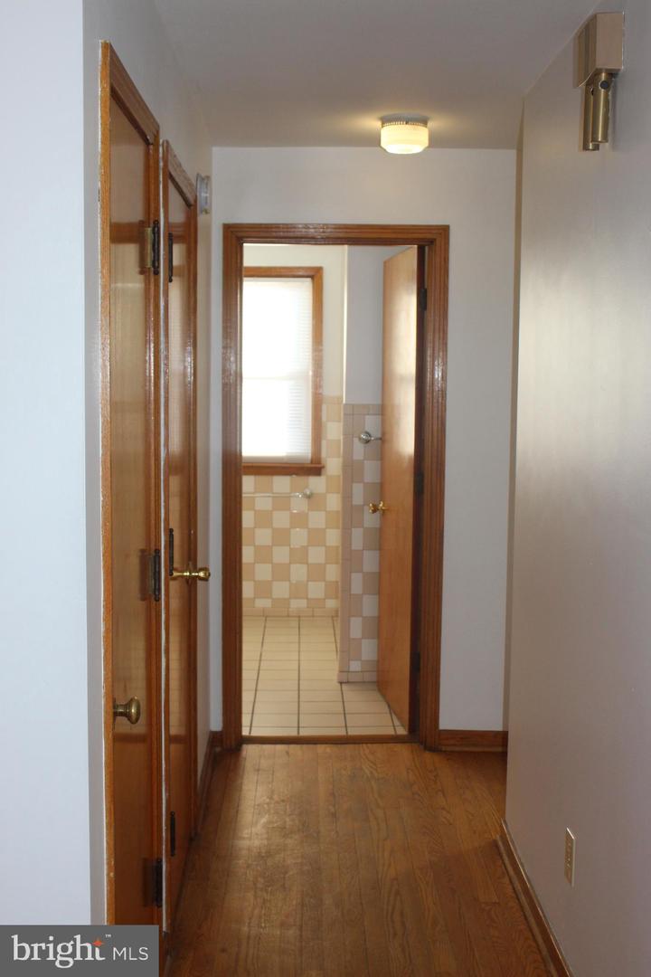 27 Humbird St Property Photo 25