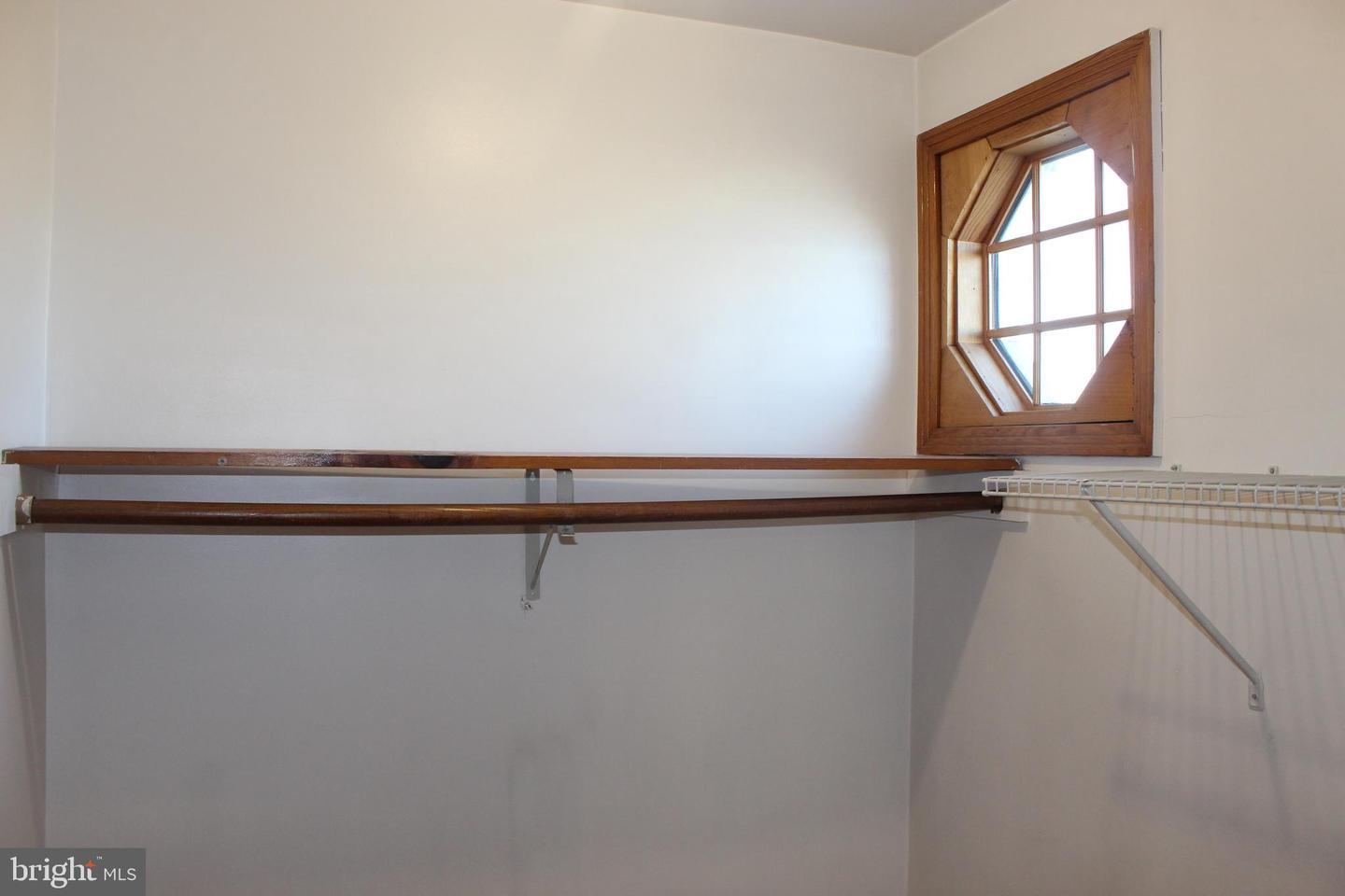 27 Humbird St Property Photo 31
