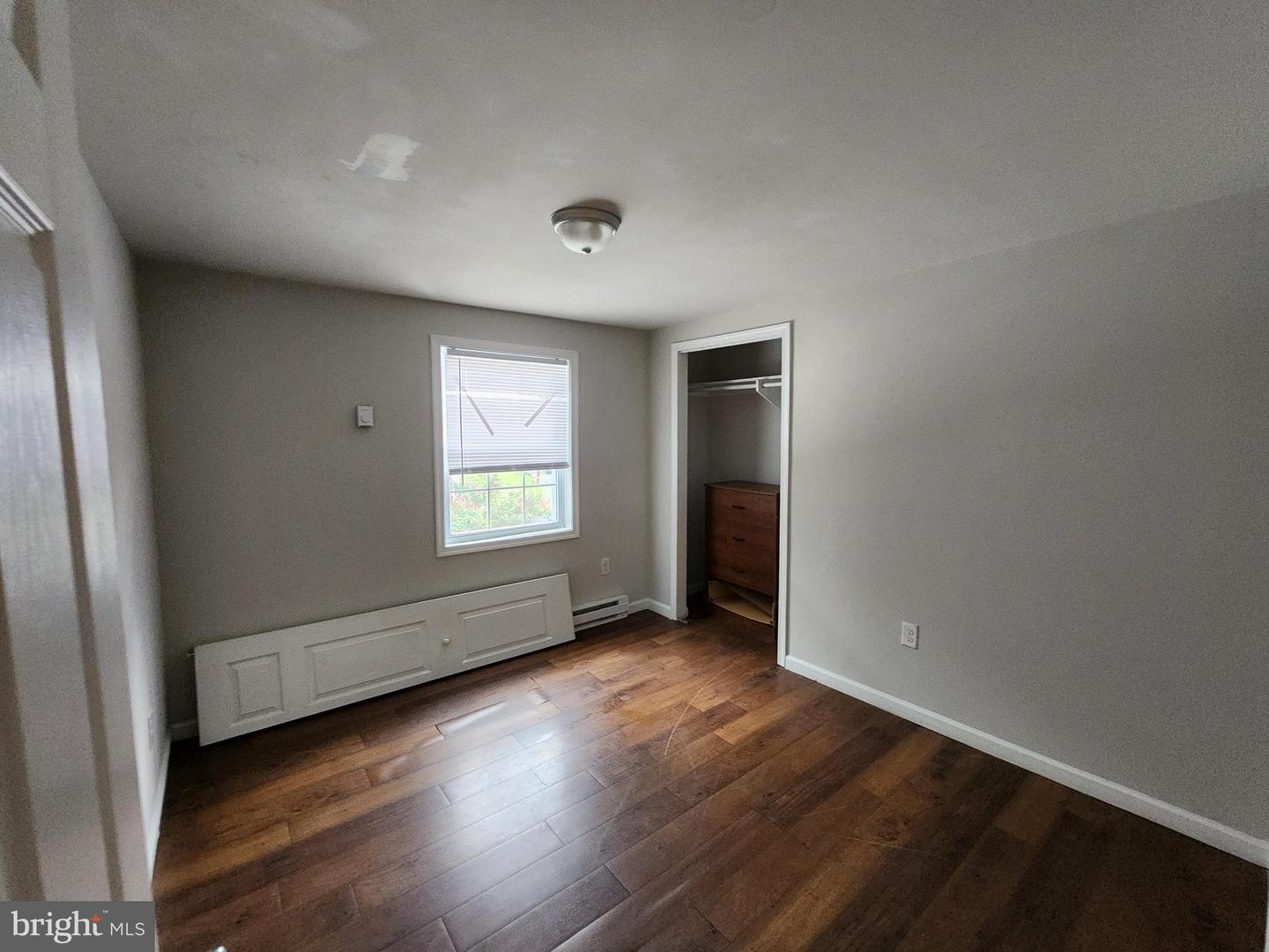 652 Baker St Property Photo 10
