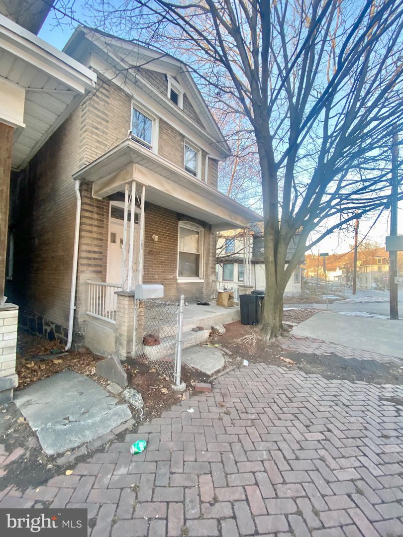 803 Maryland Ave Property Photo 4