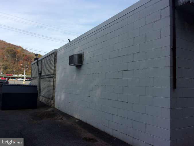 1312 National Highway Property Photo 4