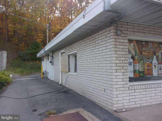 1312 National Highway Property Photo 5