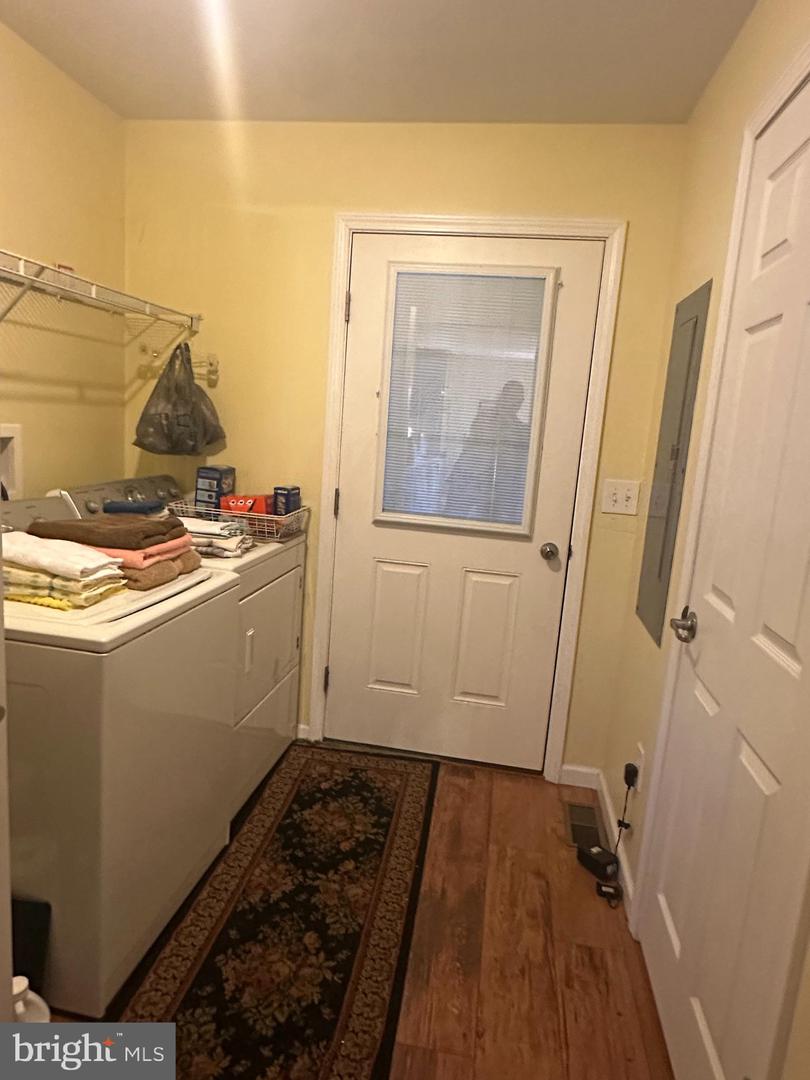 11115 Layman St Property Photo 18