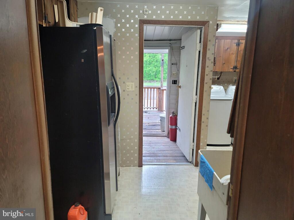 650 N Mechanic St Property Photo 42