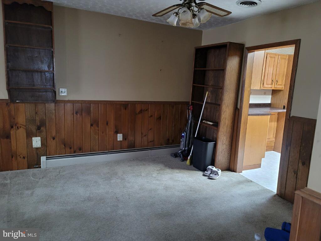 650 N Mechanic St Property Photo 44