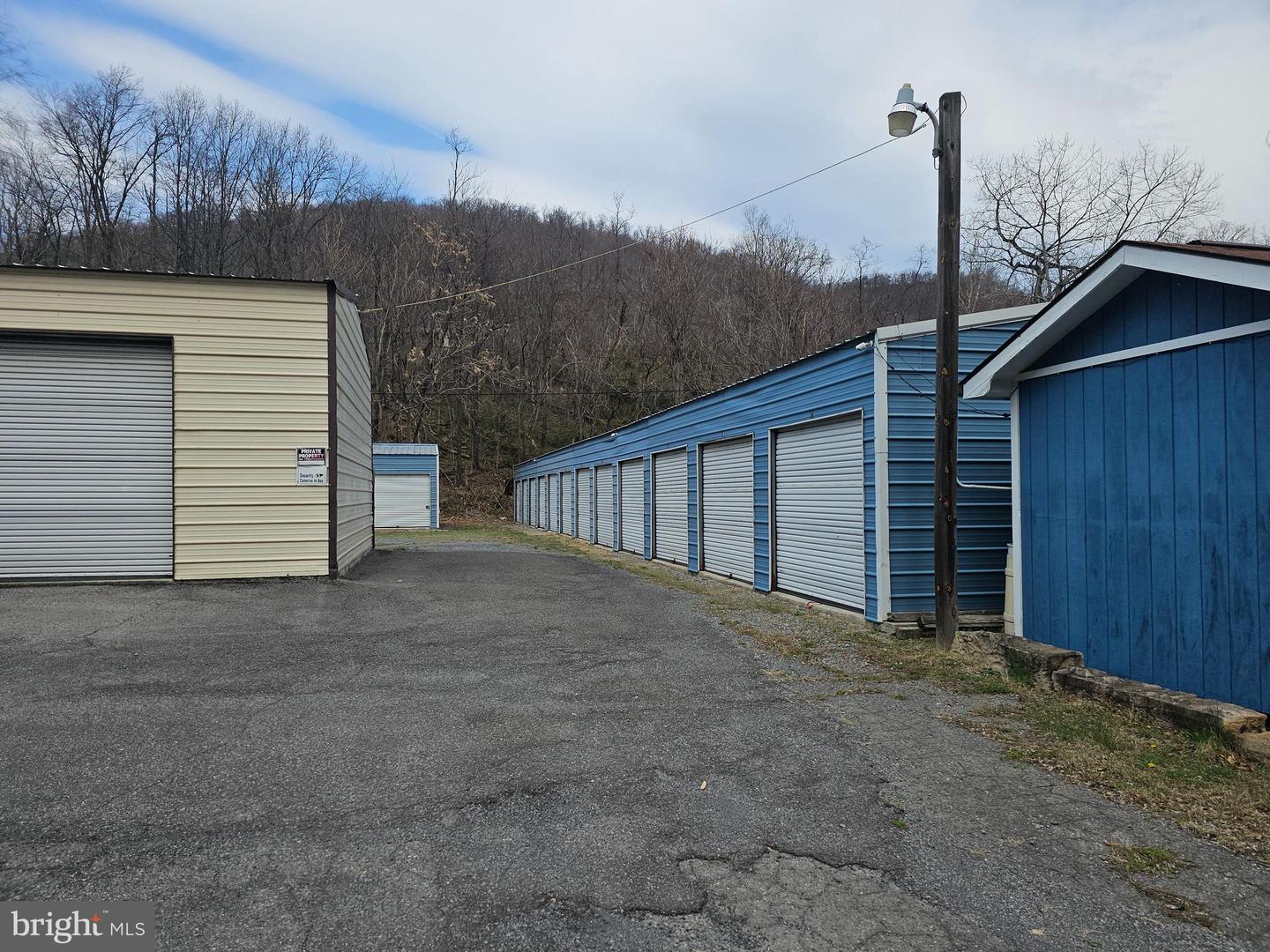 24503 N River Property Photo 7