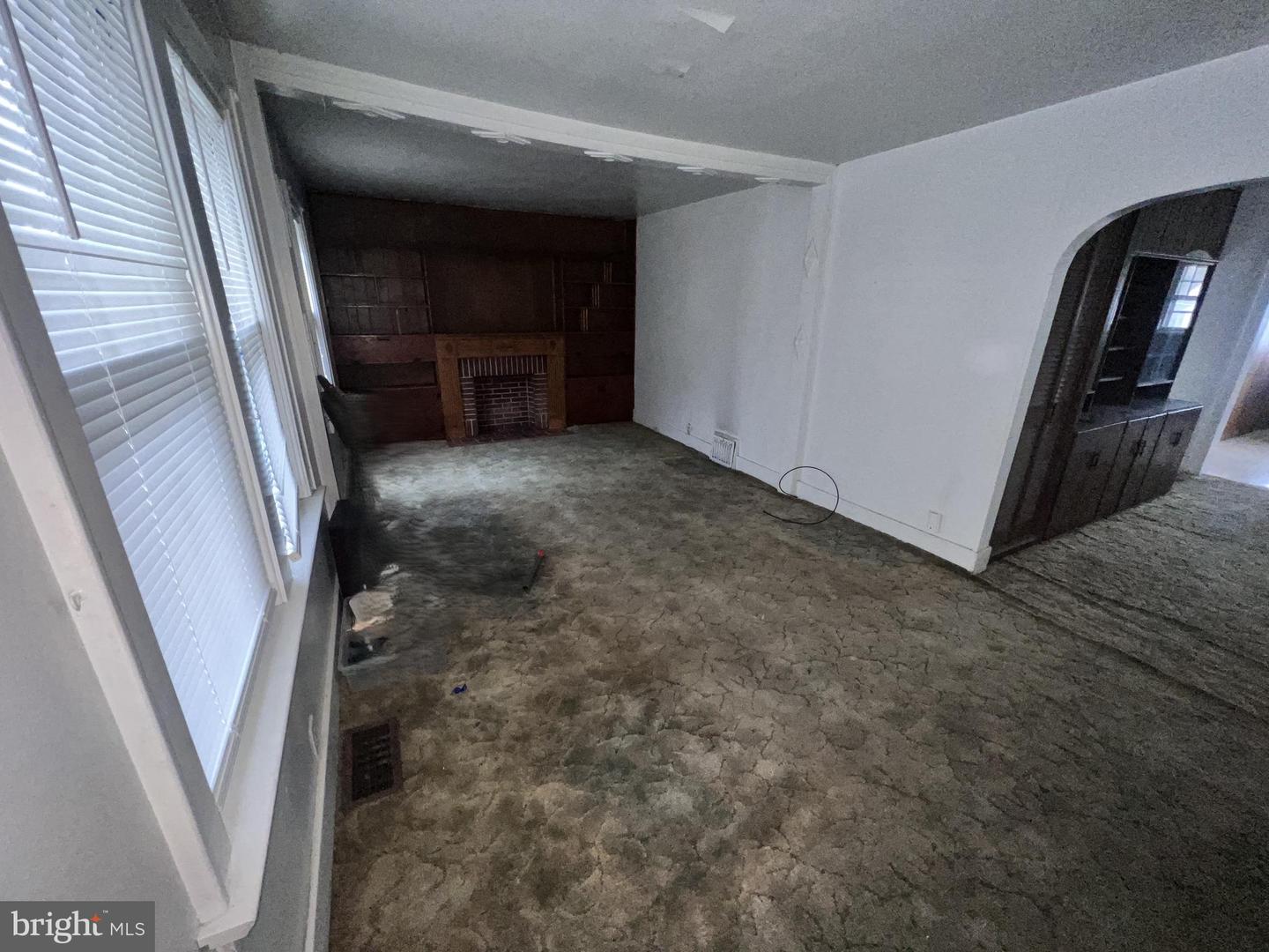 346 Reservoir Ave Property Photo 12