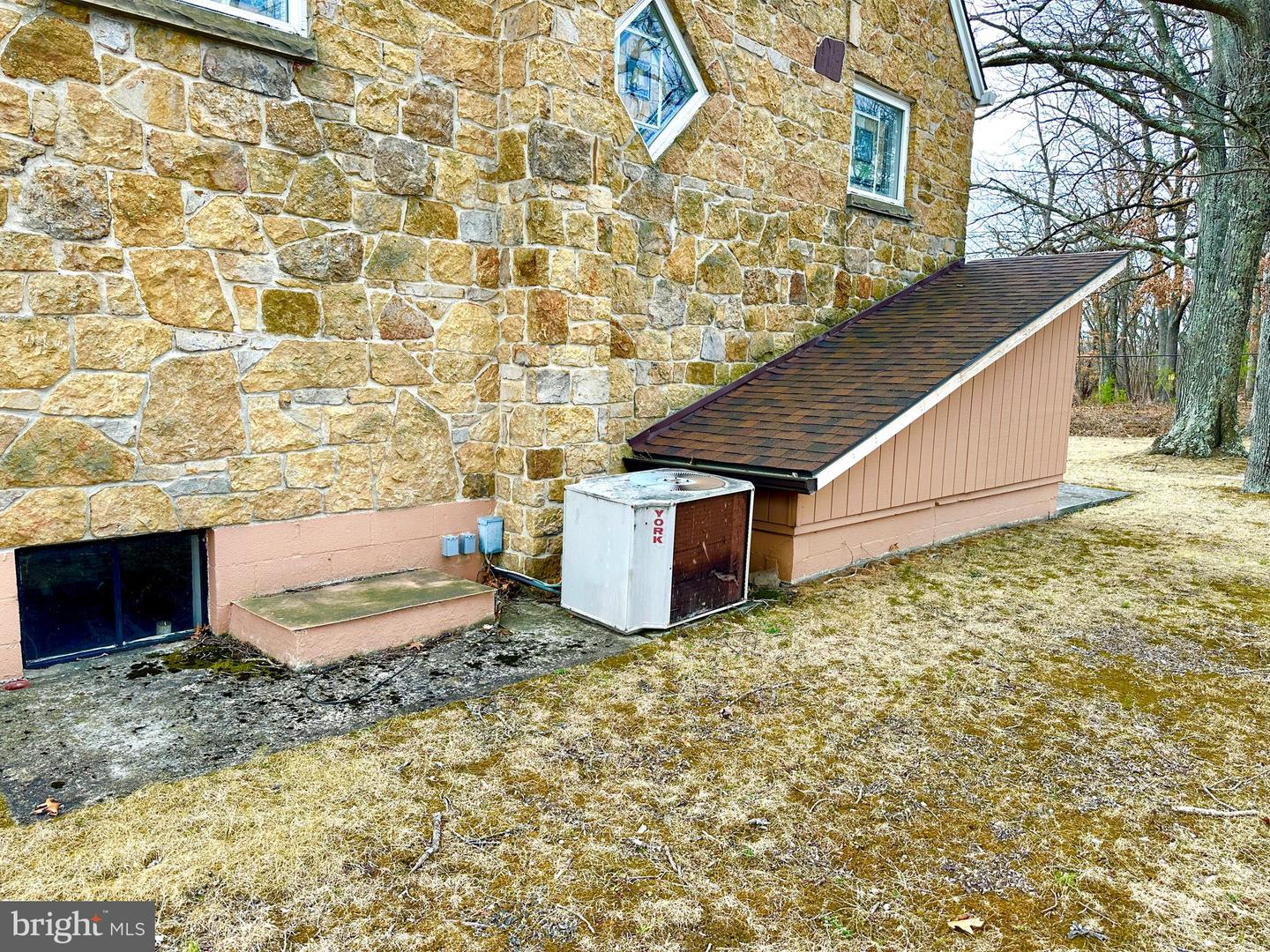 13801 Oldtown Rd Property Photo 27
