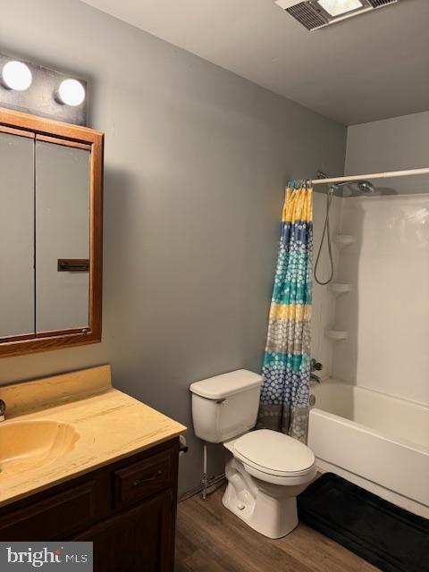 126 Columbia St Property Photo 11