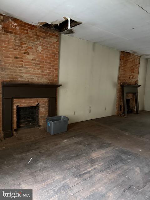 126 Columbia St Property Photo 14