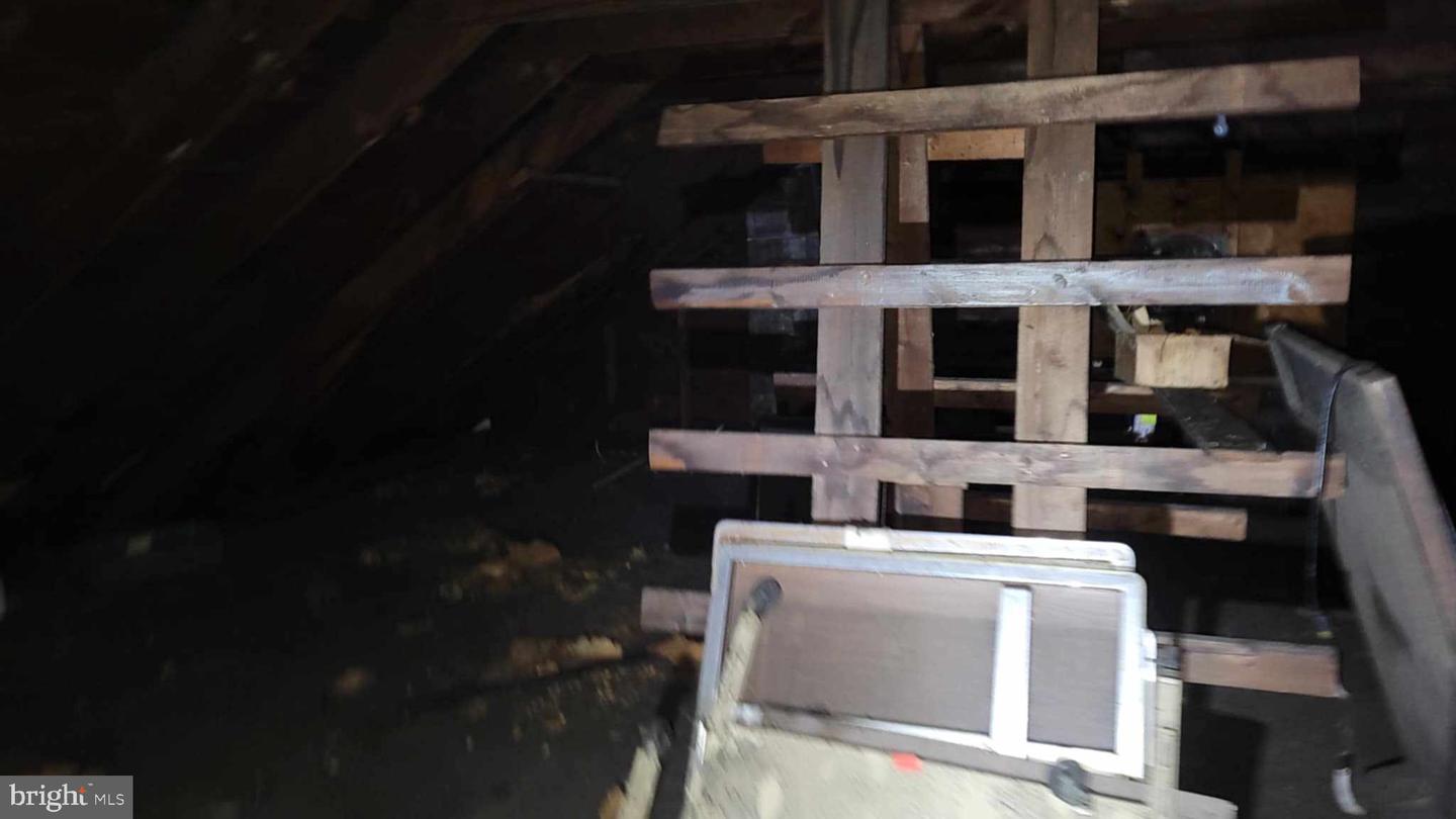 327 Baltimore Ave Property Photo 16