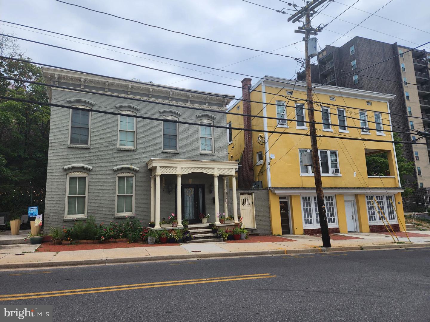 2 Decatur St Property Photo 9