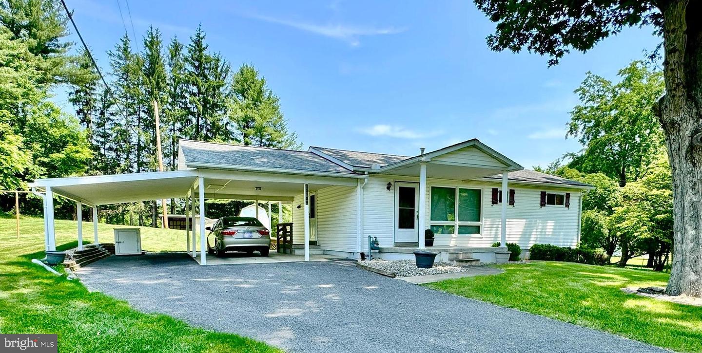 13709 Fir Tree Ln Property Photo 1