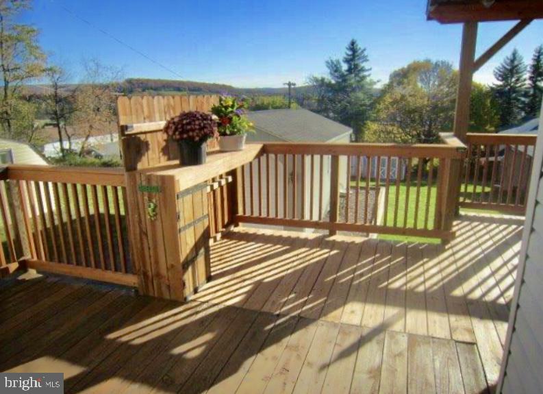 129 Mount Pleasant St Property Photo 6