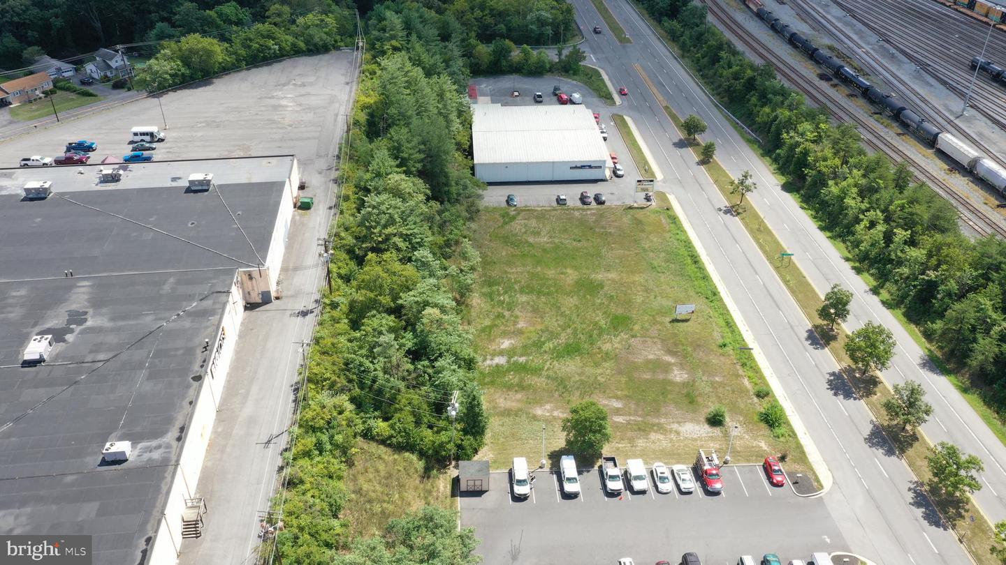 INDUSTRIAL BLVD Property Photo 1