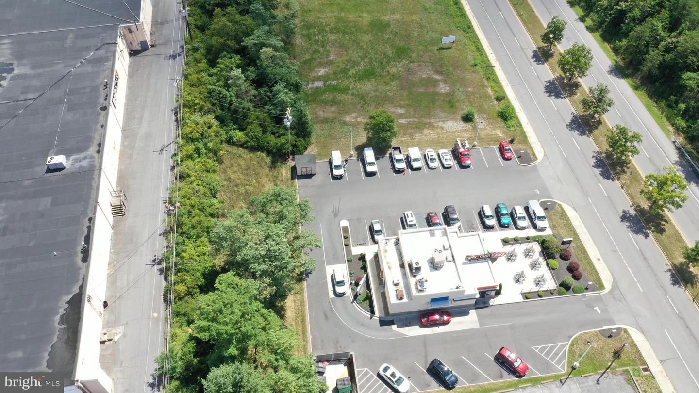 Industrial Blvd Property Photo 2