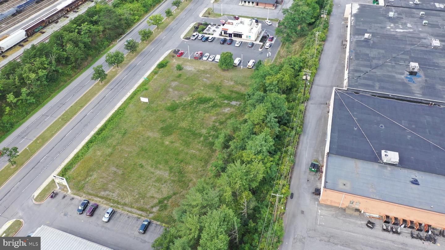 Industrial Blvd Property Photo 4