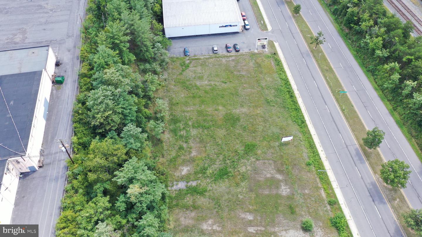 Industrial Blvd Property Photo 5