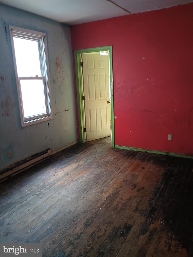 408 Chestnut St Property Photo 6
