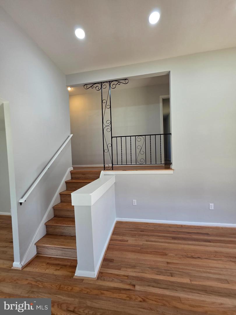 11816 Bedford ##rear Property Photo 6