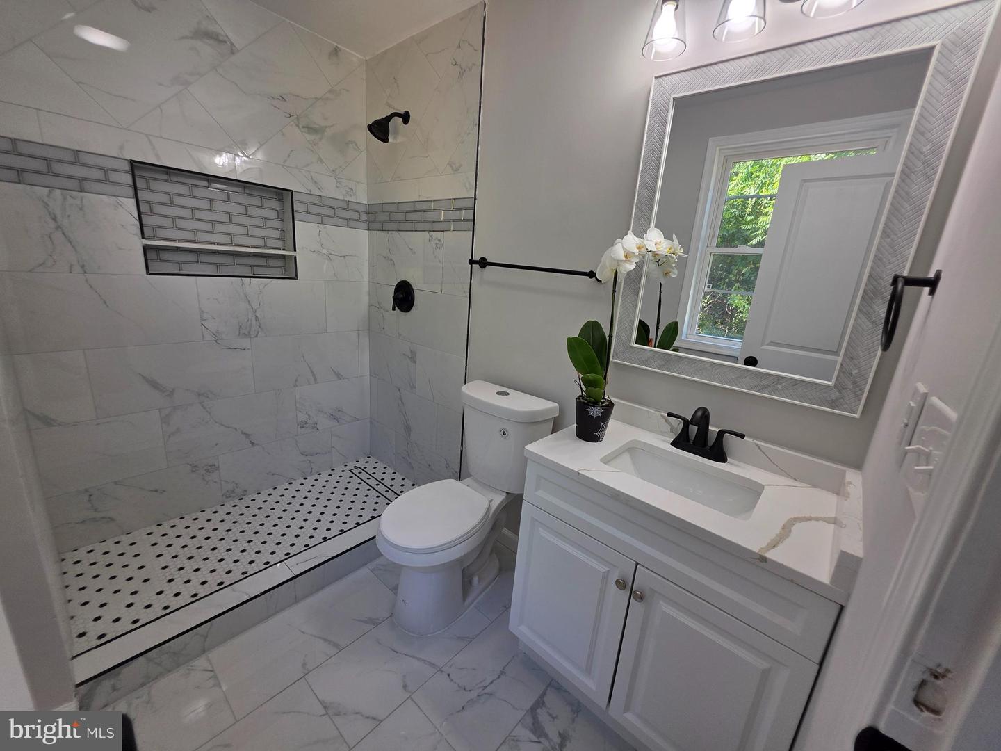 11816 Bedford ##rear Property Photo 12