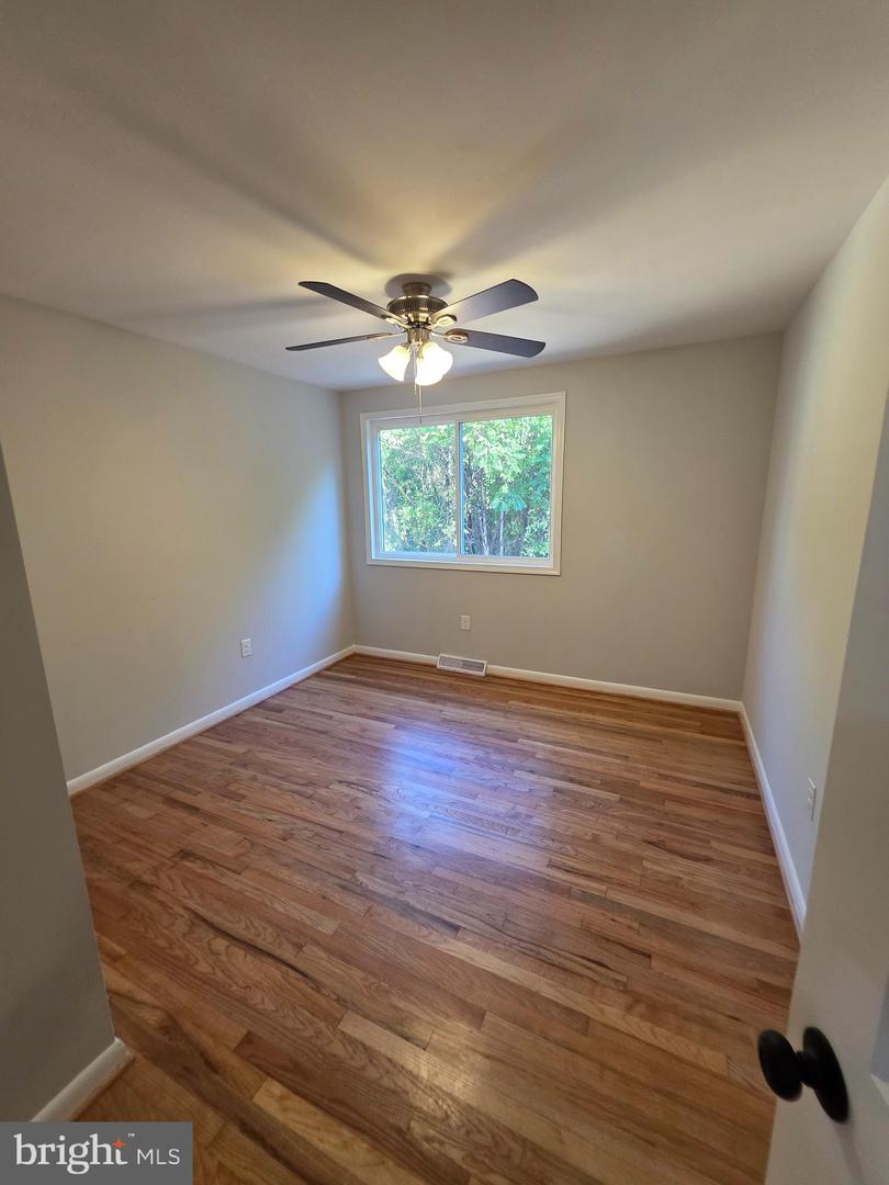 11816 Bedford ##rear Property Photo 16