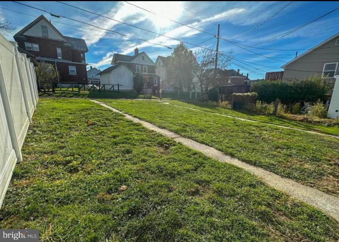 132 Arch St Property Photo 10