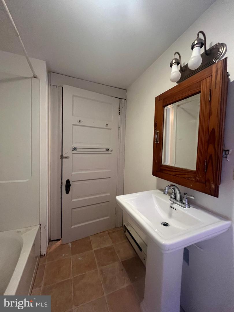 124 Bedford St Property Photo 24