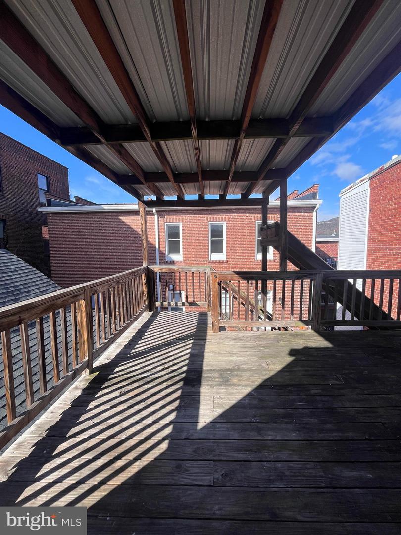 124 Bedford St Property Photo 49