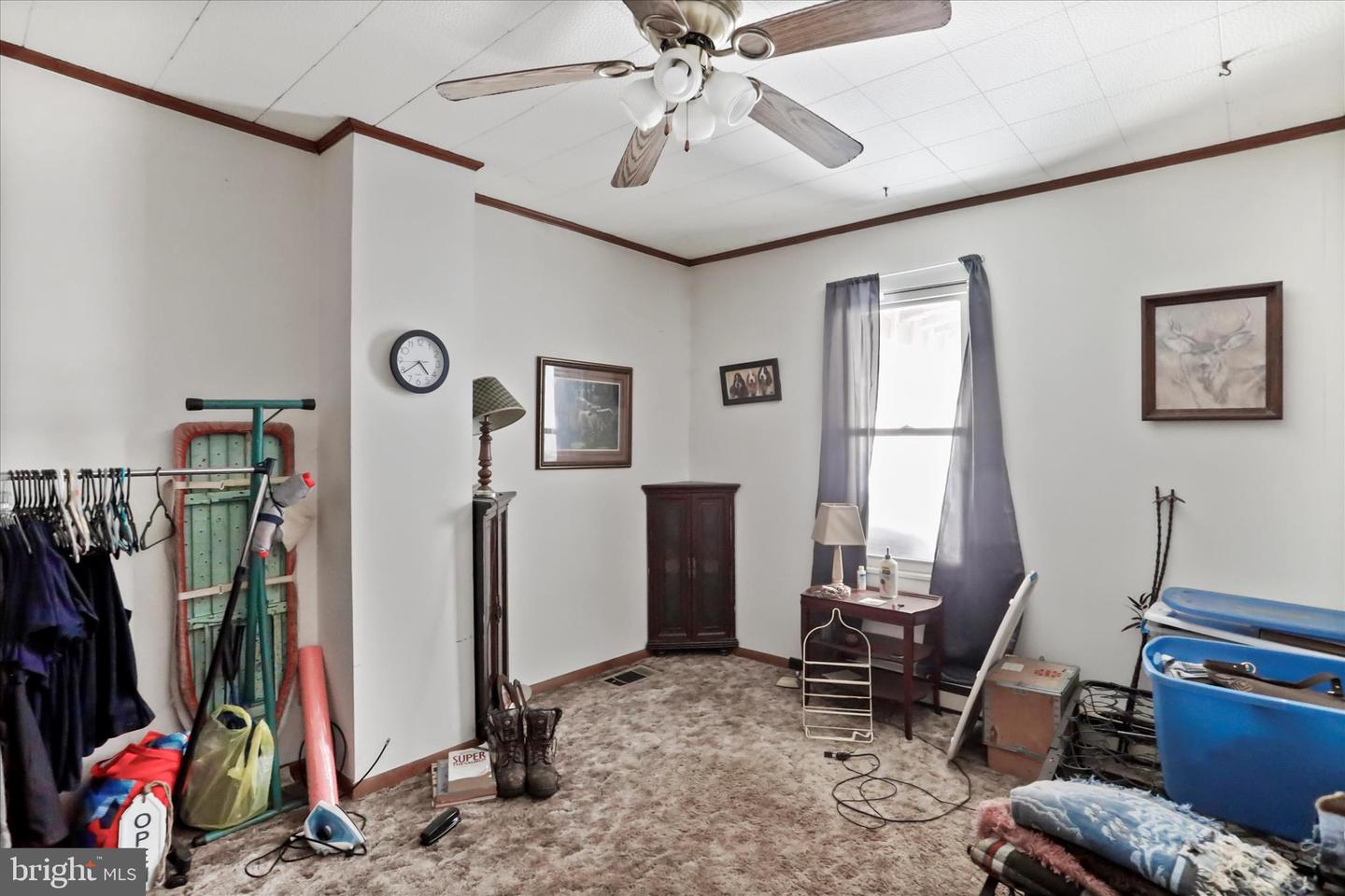301 Poplar St Property Photo 7