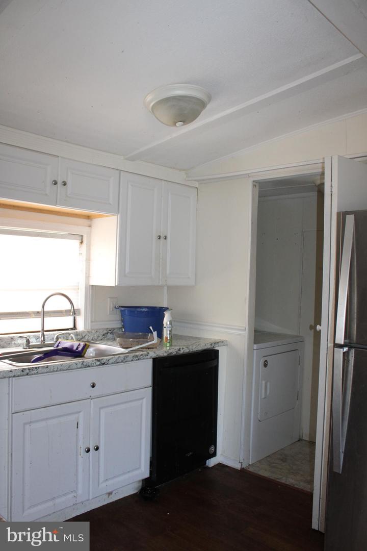10509 Burton Park Property Photo 14