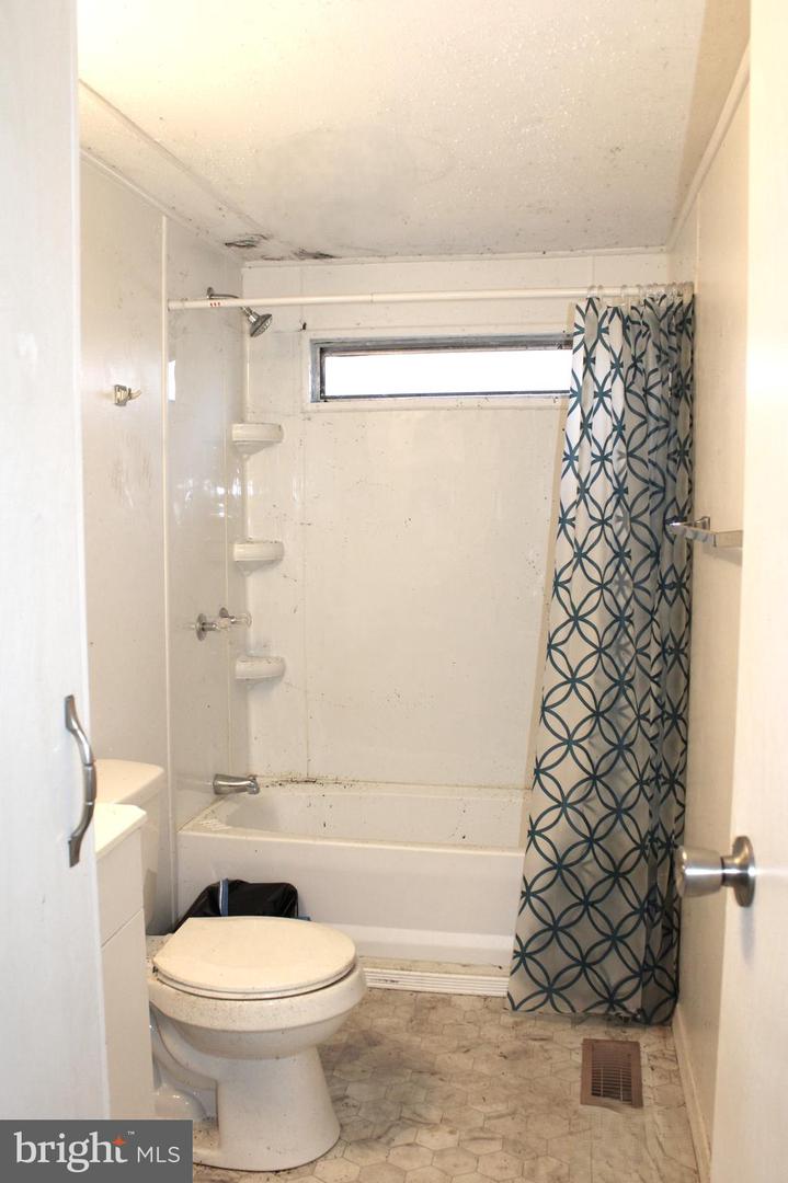 10509 Burton Park Property Photo 19