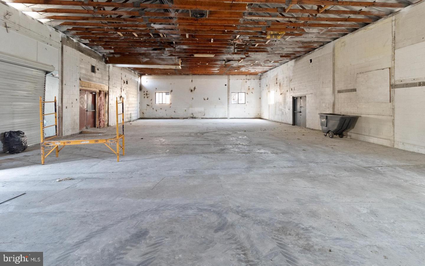 300 W Industrial Blvd Property Photo 15