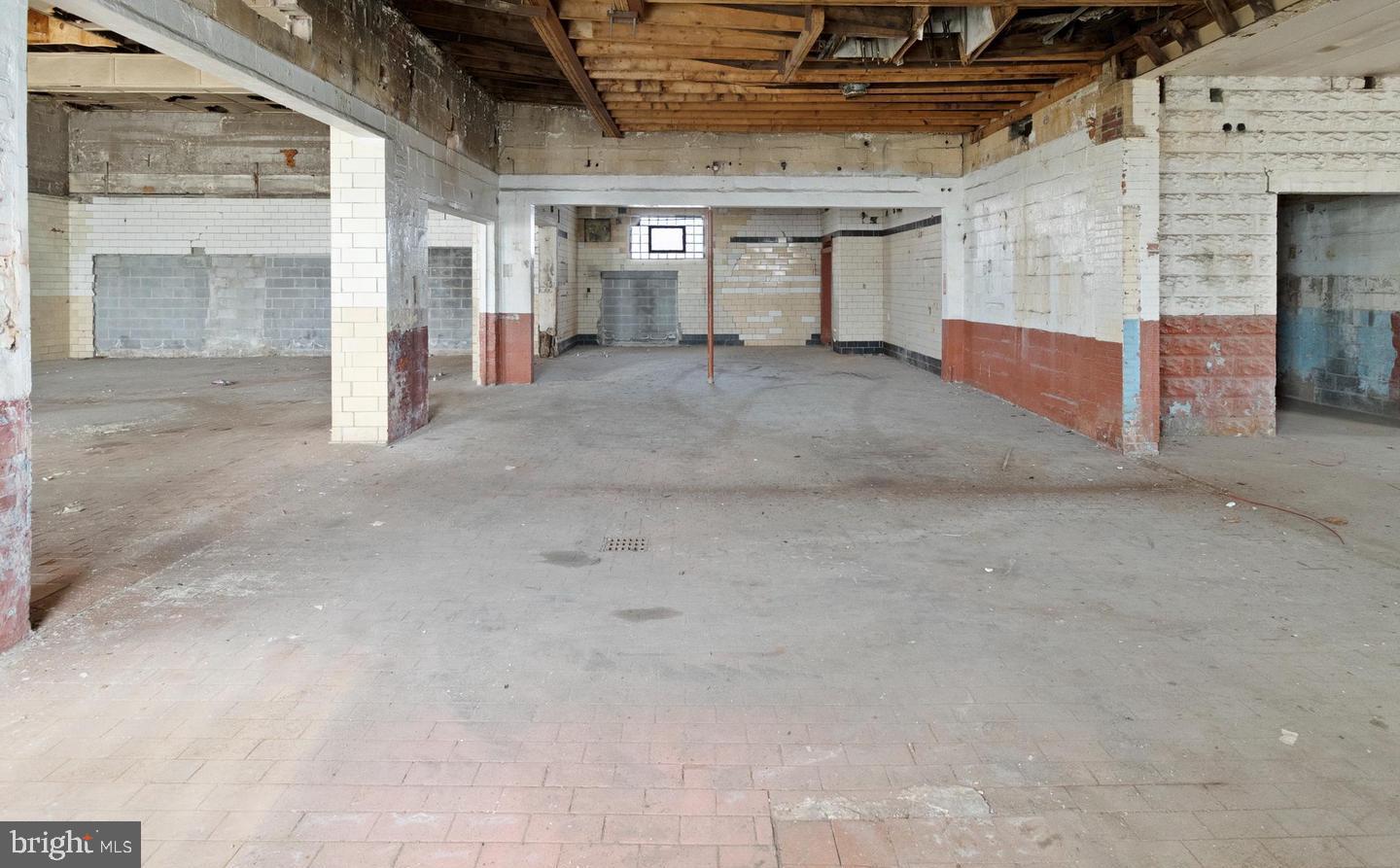300 W Industrial Blvd Property Photo 26